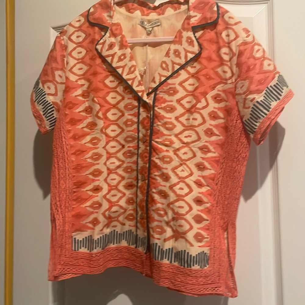 🧡Ash &  Eden crocheted sides button down size small pit to pit 19 NWT💙